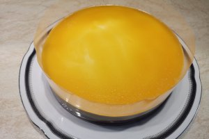 Desert prajitura cu mango si fructul pasiunii