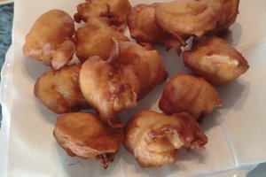 Desert gogosi pufoase turnate cu lingura
