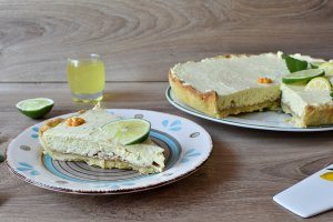 Desert tarta cu crema lime si caramel