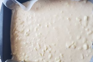 Desert chec cu mere la pahar