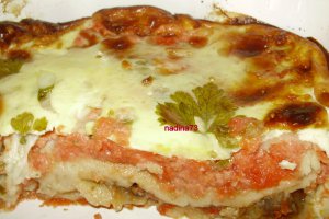 Clatite gratinate cu ciuperci si piept de pui