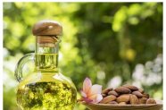 5 uleiuri naturale utilizate în bucătărie, dar care, totodată, sunt benefice și pentru îngrijirea corpului