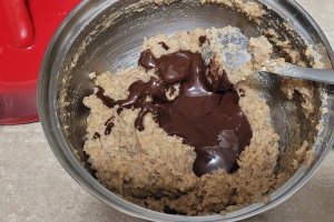 Desert melci cu nuca din aluat de cozonac