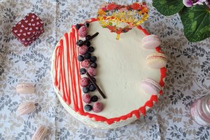 Desert tort aniversar cu crema de mascarpone si fructe - reteta cu nr. 1100