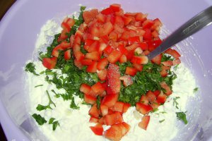 Crema de branza cu ardei si verdeata