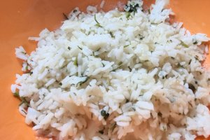 Salata de conopida cu branza Cheddar si orez