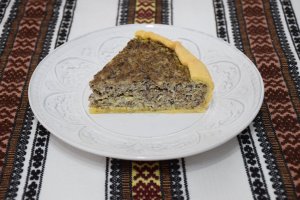 Aperitiv tarta cu bureti si mozzarella