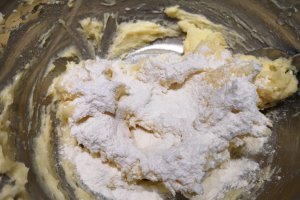 Desert prajitura cu branza si crumble