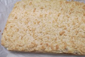Desert prajitura cu branza si crumble