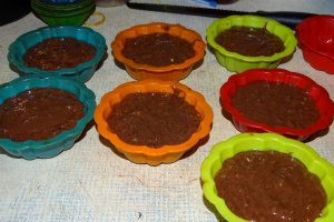 Desert prajituri de post, cu glazura de fondant