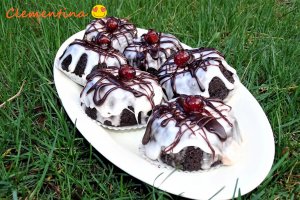 Desert prajituri de post, cu glazura de fondant