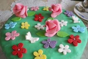 Desert tort Pajistea cu flori - 5 ani de bucataras