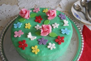 Desert tort Pajistea cu flori - 5 ani de bucataras