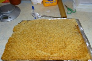 Desert prajitura cu frisca si gem de caise
