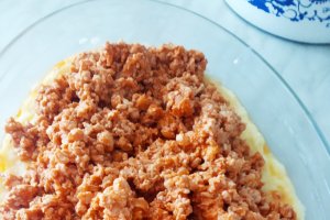 Musaca de cartofi cu carne tocata de pui