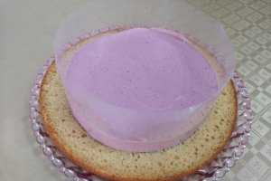 Desert tort unicorn cu capsuni, mure si bezea elvetiana