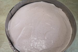 Desert tort unicorn cu capsuni, mure si bezea elvetiana