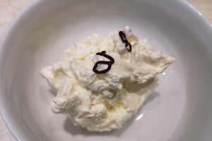 Desert tort unicorn cu capsuni, mure si bezea elvetiana