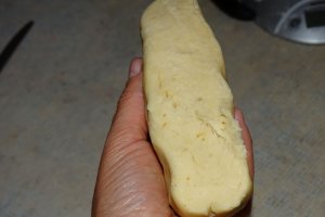Desert cornulete umplute cu alune de padure