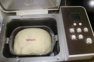 Langosi cu smantana si cascaval