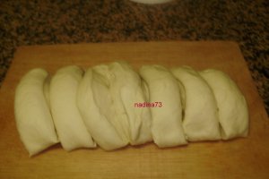 Langosi cu smantana si cascaval