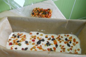 Desert chec foarte aromat, cu fructe confiate