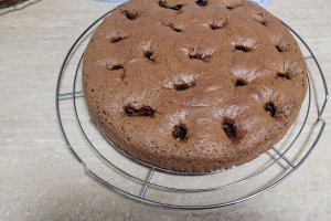 Desert tort cu mascarpone si jeleu de cirese