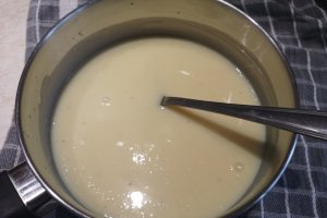 Desert tort cu ciocolata si visine
