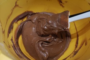 Desert tort cu ciocolata si visine