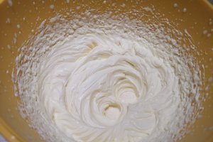 Desert tort cu ciocolata si visine