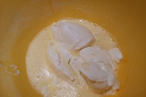 Desert tarta cu rubarba si mascarpone