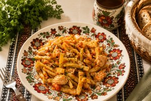Reteta simpla si gustoasa de pastai cu carne de pui