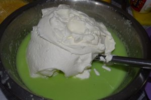 Desert cu pepene galben
