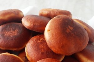 Reteta de gogosi pufoase si aromate cu aluat dospit