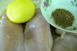 Pui cu sos de lamaie si smantana