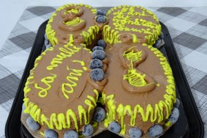Desert tort Lucia 88 de ani