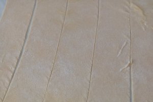 Ciorba cu perisoare din carne de porc si taitei de casa