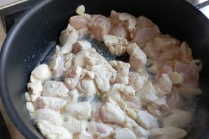Piept de pui cu quinoa