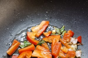 Creveti cu edame si orez (un fel de paella)