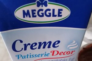 Reteta de tort cu crema de branza si visine