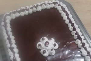 Reteta de tort cu crema de branza si visine
