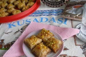 Reteta simpla si gustoasa de baclava cu nuca