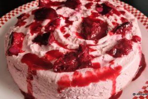Reteta de cheesecake cu branza si prune