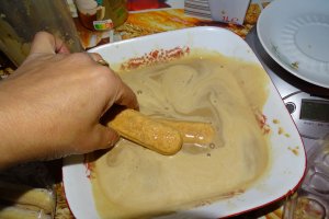 Reteta de prajitura cu ciocolata alba si mascarpone
