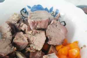 Reteta de limba de porc cu masline