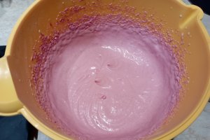 Reteta de tort cu zmeura si ciocolata