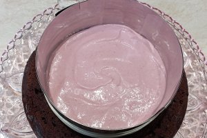 Reteta de tort cu zmeura si ciocolata