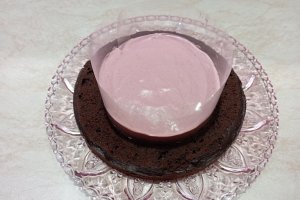 Reteta de tort cu zmeura si ciocolata