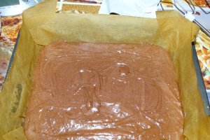 Reteta de prajitura cu fondant si un mot de frisca