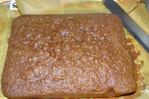 Reteta de prajitura cu fondant si un mot de frisca